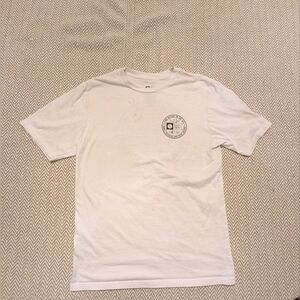 🎀 $5 Salty Crew White Graphic T-Shirt